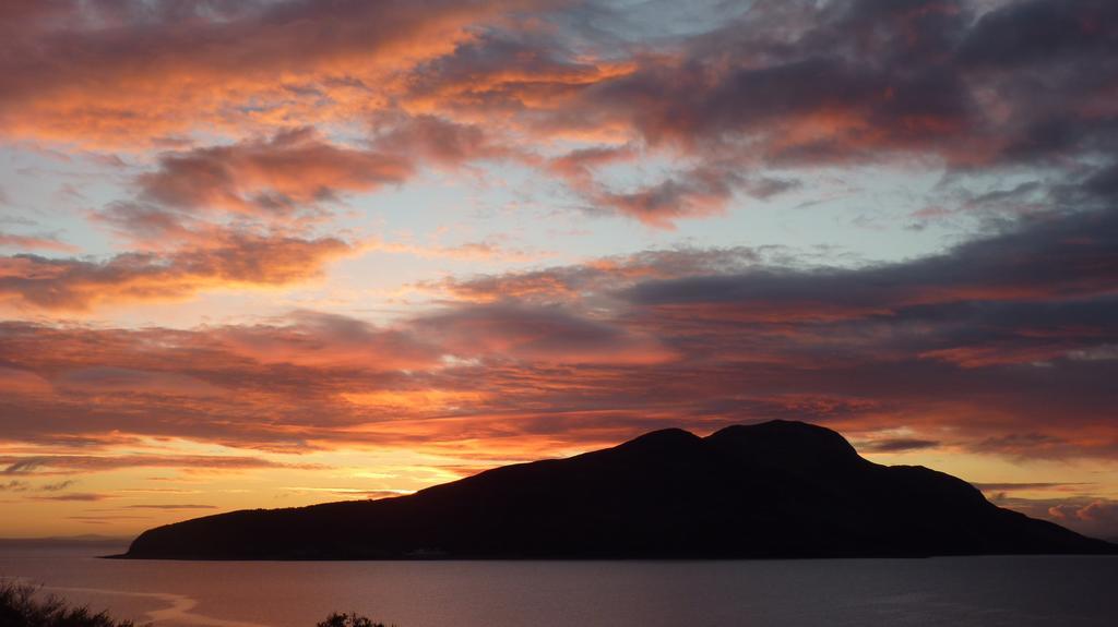 Kinneil Self Catering Lamlash Room photo